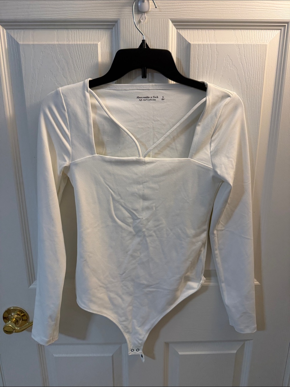Abercrombie & Fitch Cream Long-Sleeve Square Neck Bodysuit